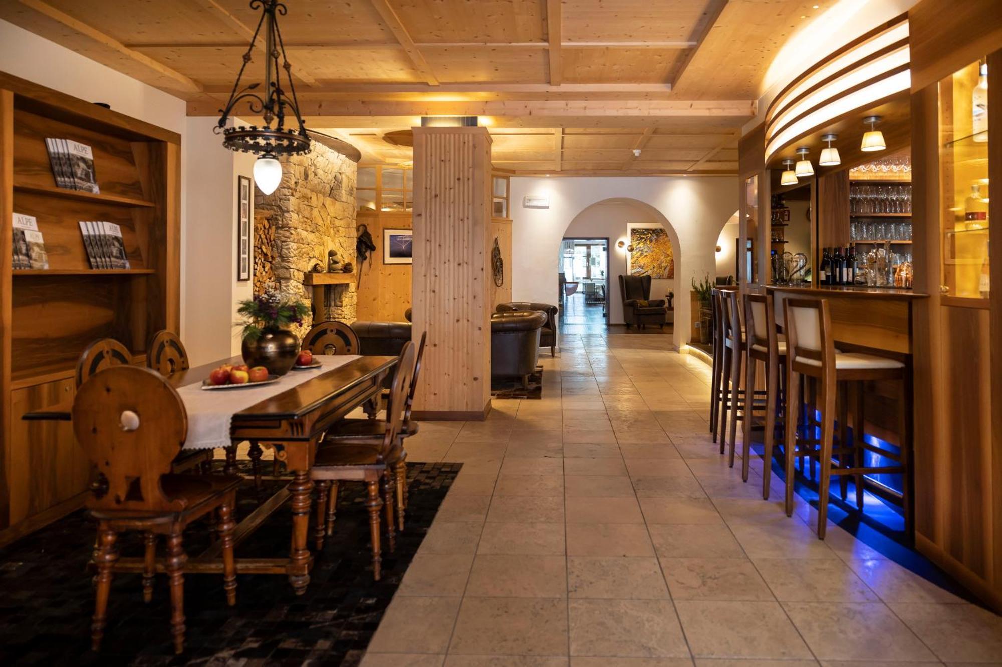 Artnatur Dolomites Hotel & Spa Siusi Bagian luar foto
