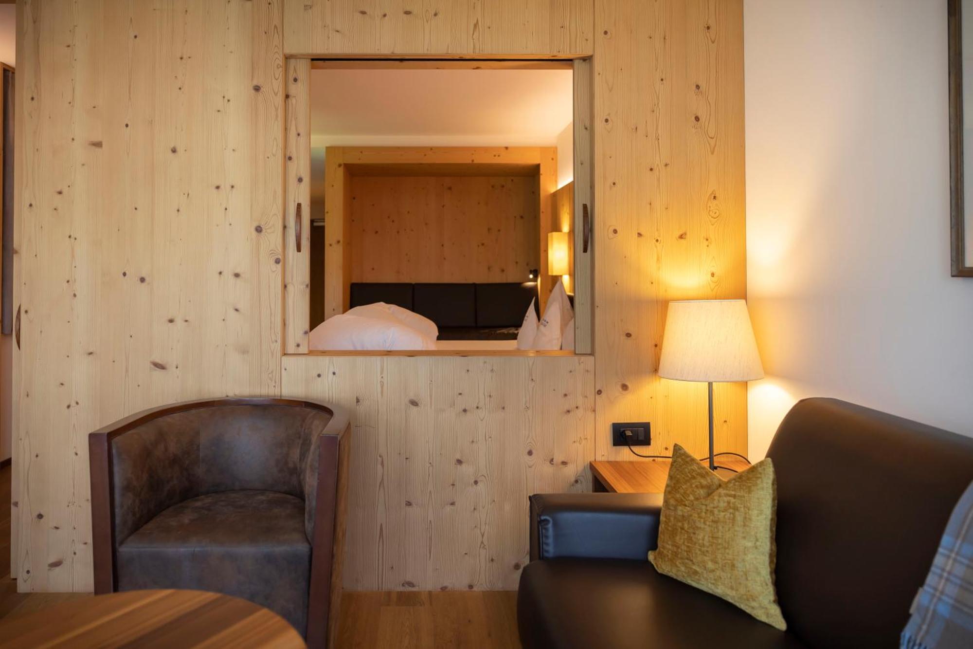 Artnatur Dolomites Hotel & Spa Siusi Ruang foto